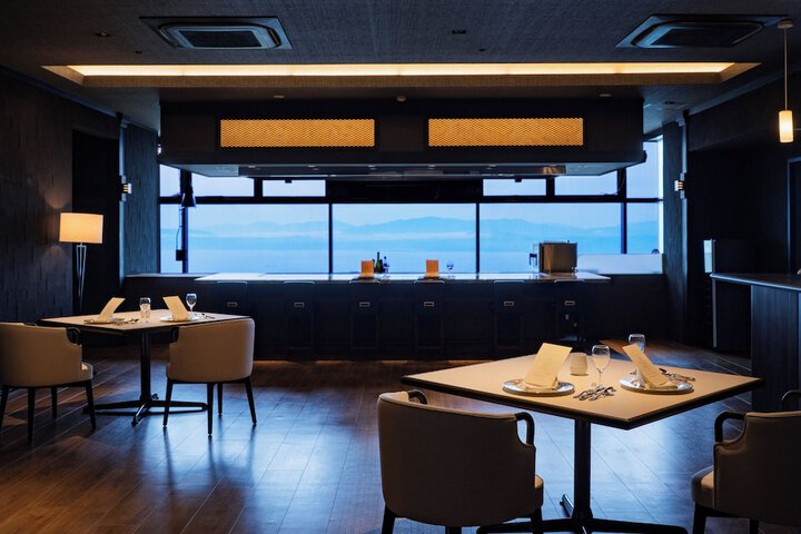 Dining 84 of 107