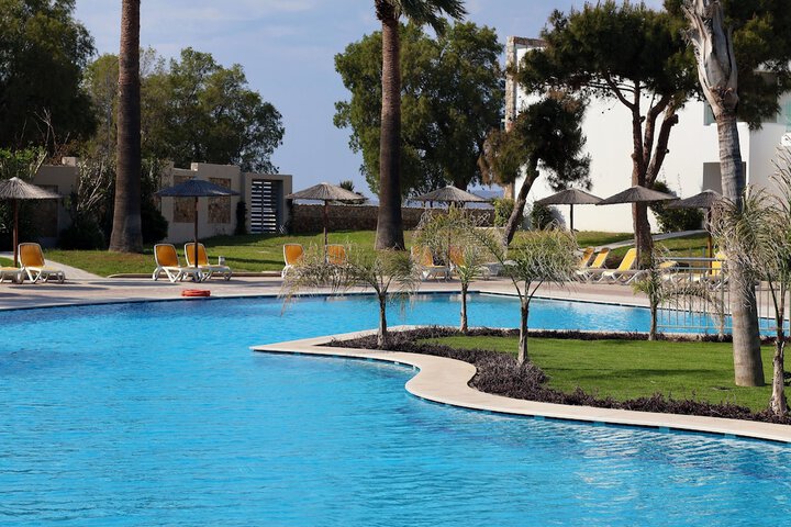 Pool 183 of 236