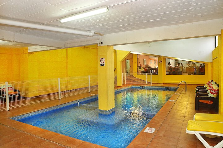 Pool Hotel