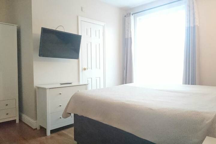 Room 5 of 22