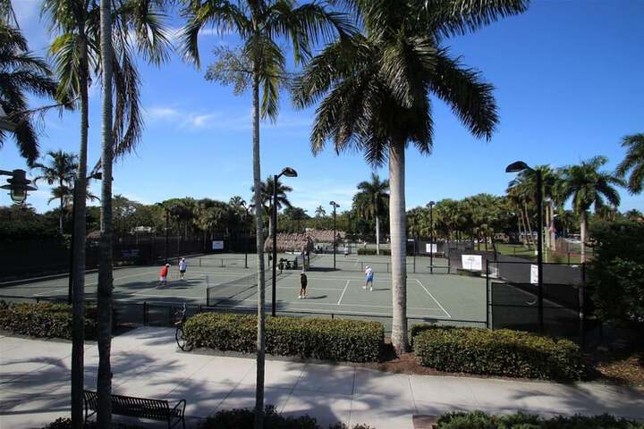 Tennis court