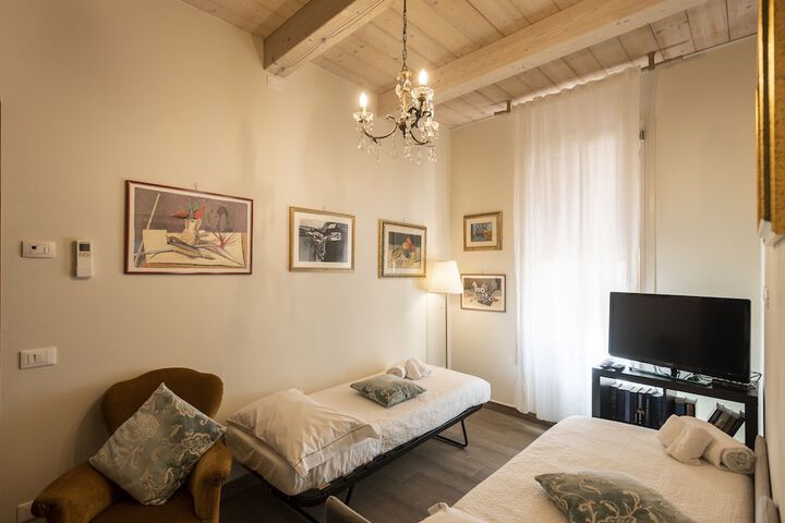 Room 21 of 53