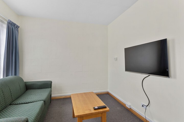 Room 19 of 27