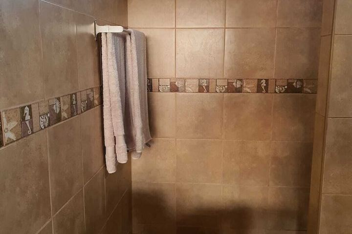Room 35 of 48