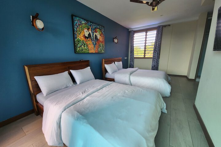 Room 6 of 22