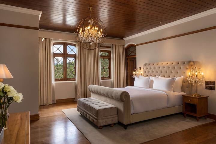 Room 10 of 64