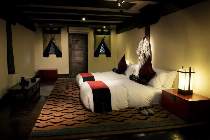 Room 5 of 86