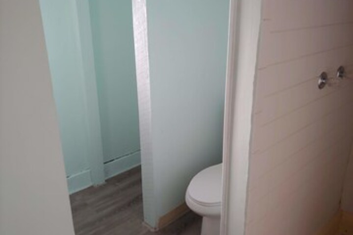 Room 2 of 19