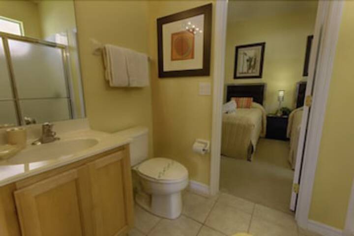 Room 4 of 19