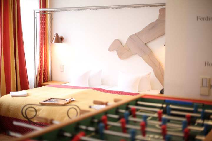 Room 60 of 95