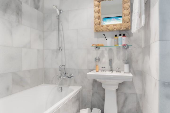 Bath Photo