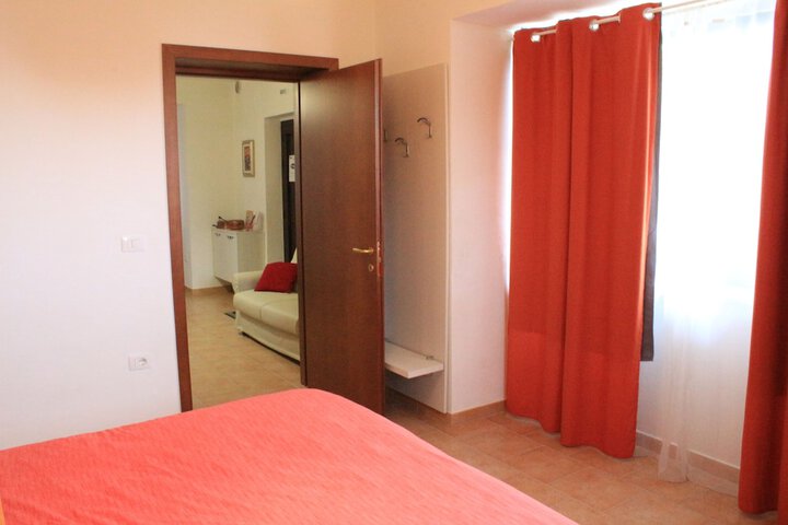 Room 19 of 25