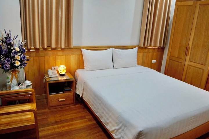 Room 16 of 25