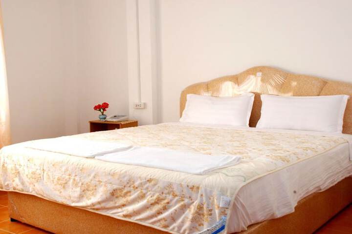 Room 20 of 37