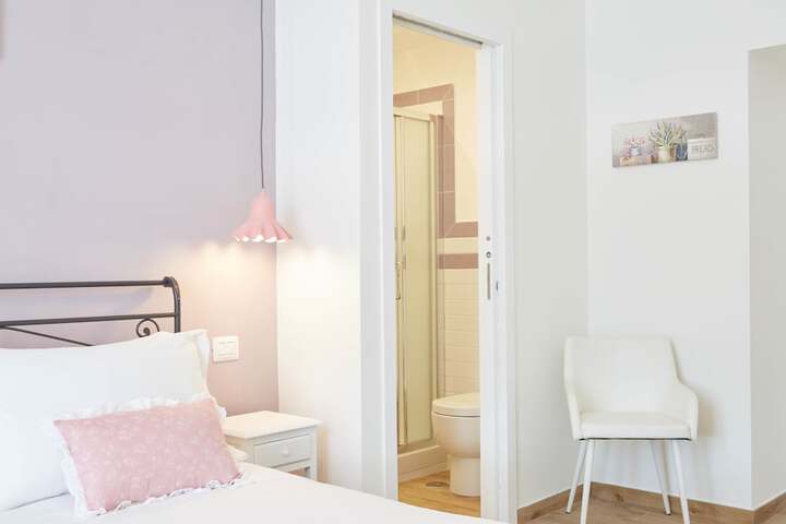 Room 6 of 19