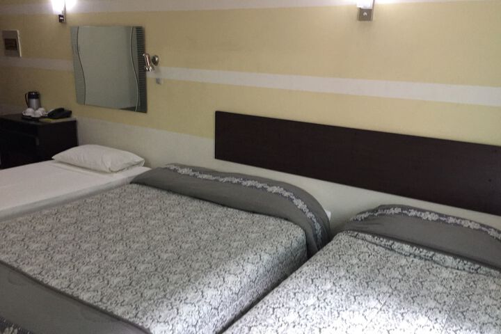 Room 6 of 41