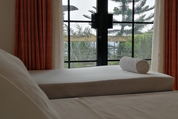 Room 13 of 95