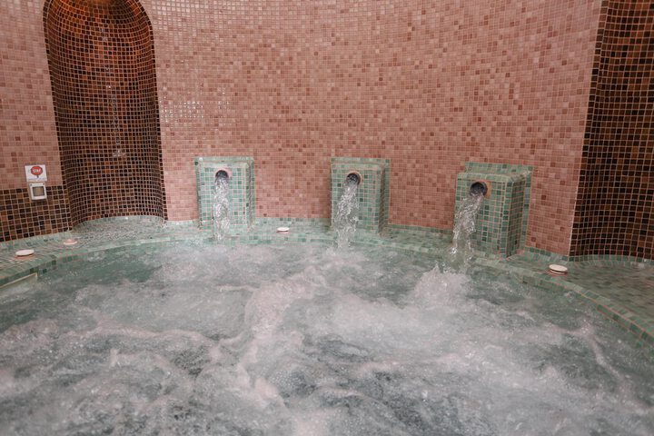 Spa 58 of 80