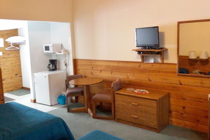 Room 5 of 80