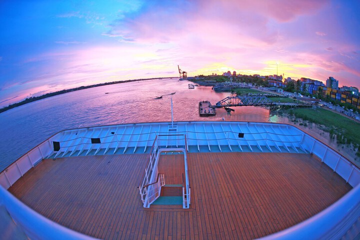 Sundeck