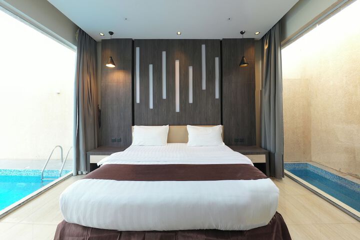 Room 3 of 12