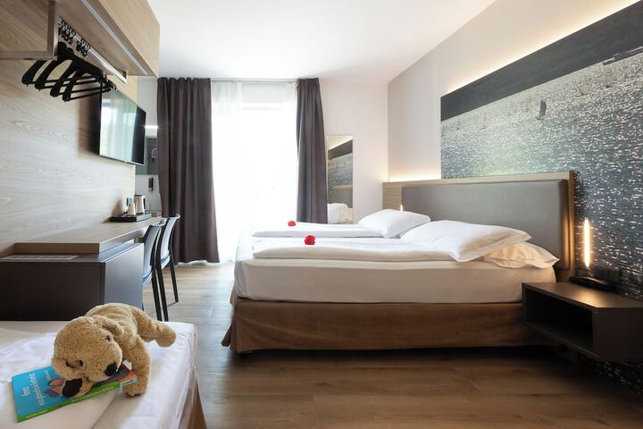 Room 20 of 73