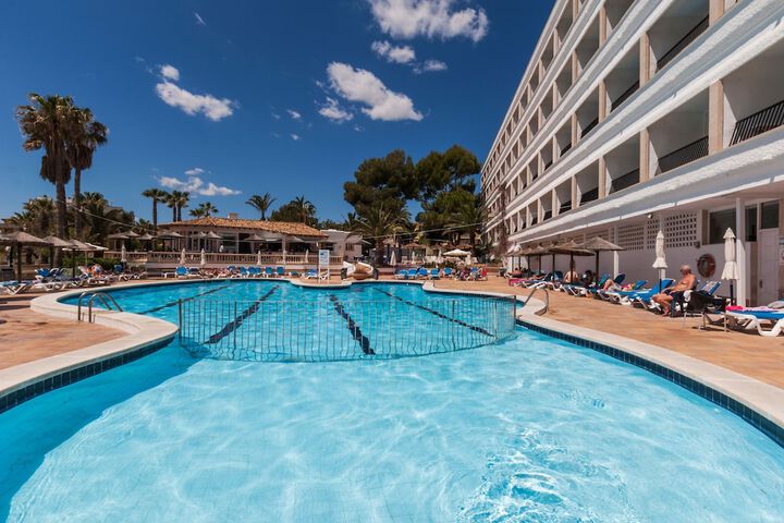 Pool Hotel