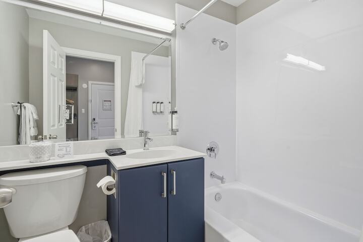 Room 54 of 65