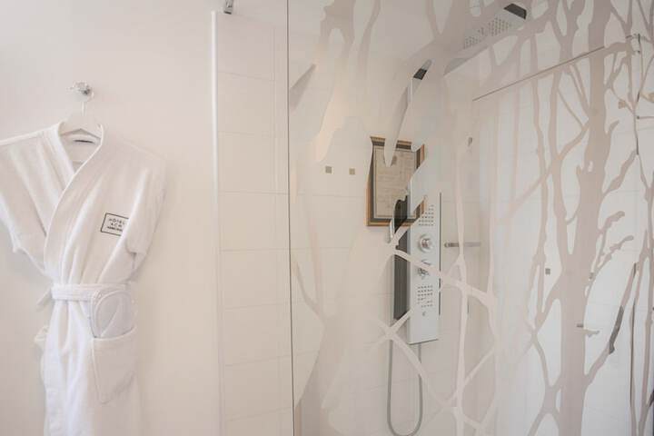 Room 45 of 75