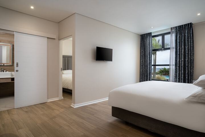 Room 15 of 76