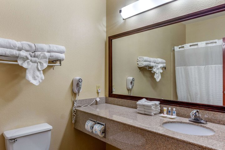 Room 21 of 31