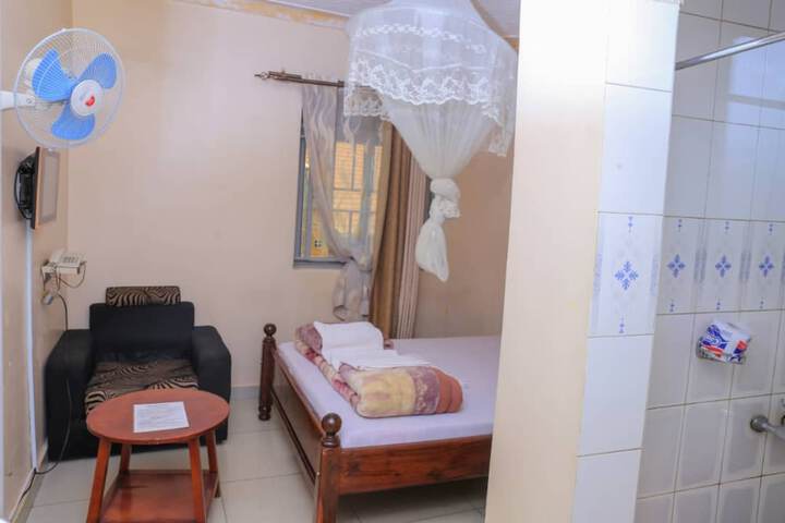 Room 14 of 20
