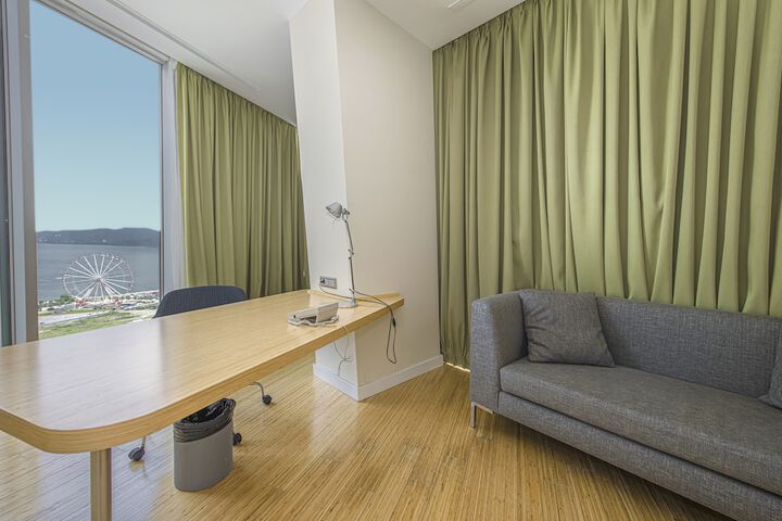 Room 65 of 204