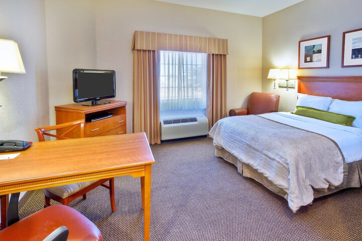 Room 5 of 28