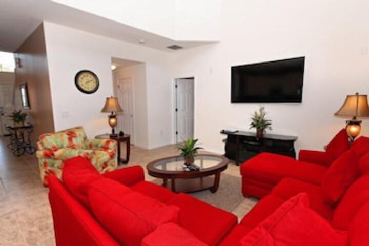Room 6 of 23