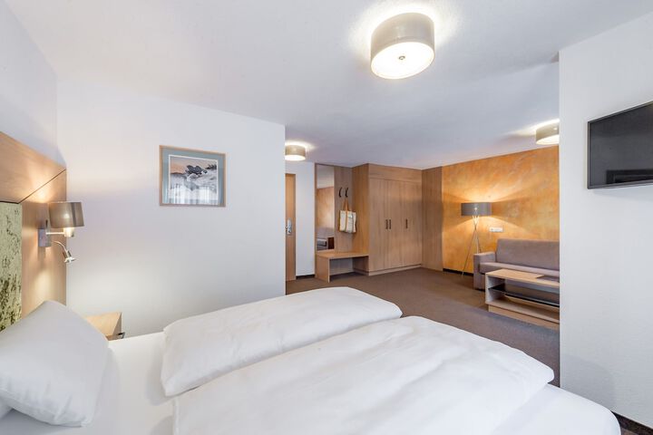 Room 15 of 47