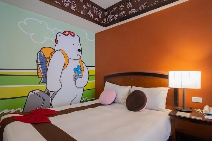 Room 45 of 217