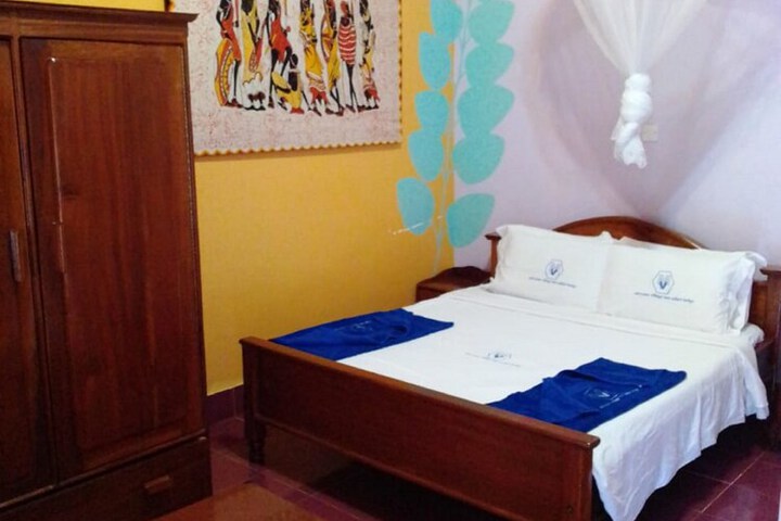 Room 5 of 27