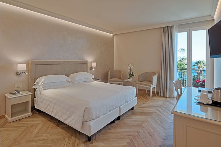 Room 20 of 71