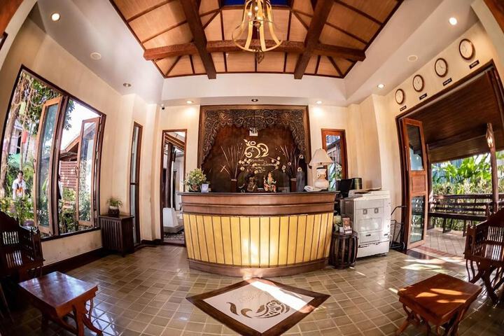 Lobby Photos