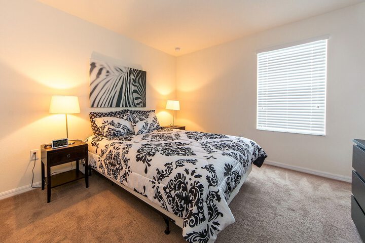 Room 67 of 221