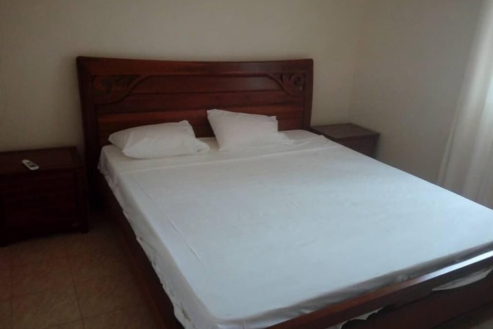 Room 25 of 32