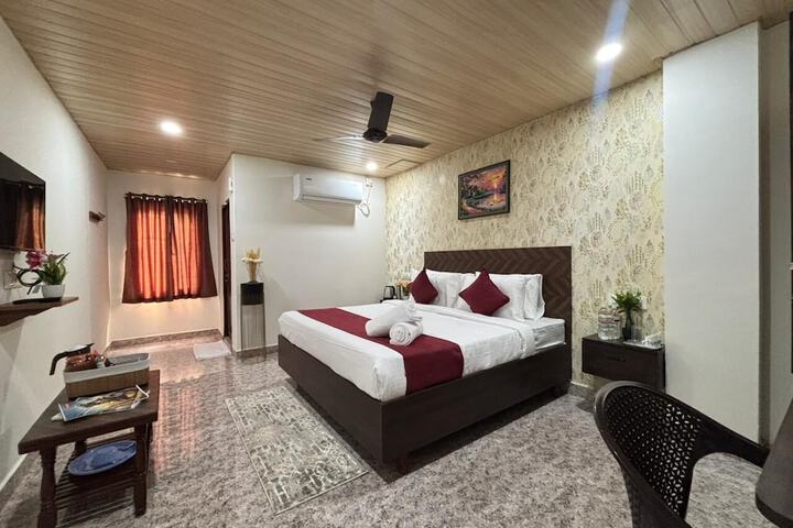 Room 7 of 15