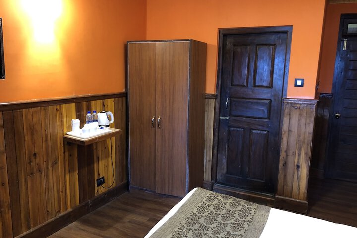 Room 10 of 35