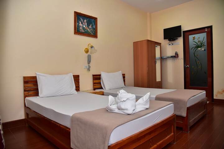 Room 6 of 39