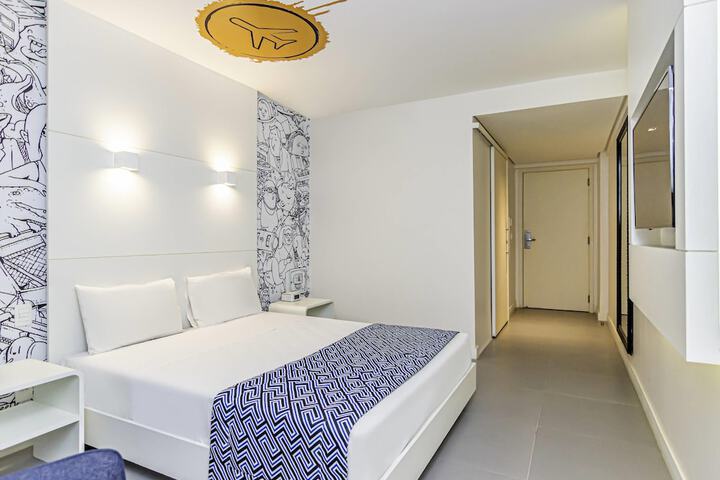 Room 25 of 102