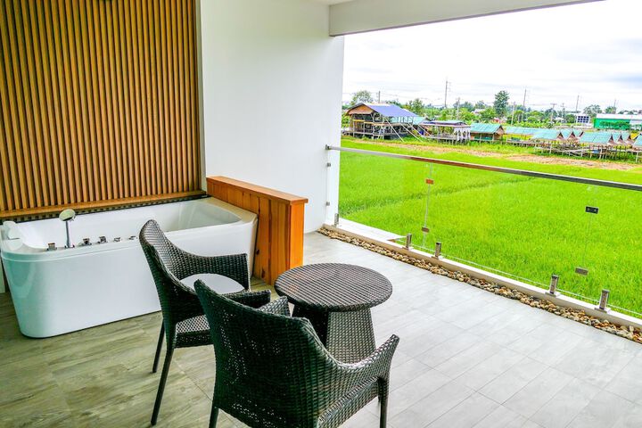 Terrace/Patio 40 of 88