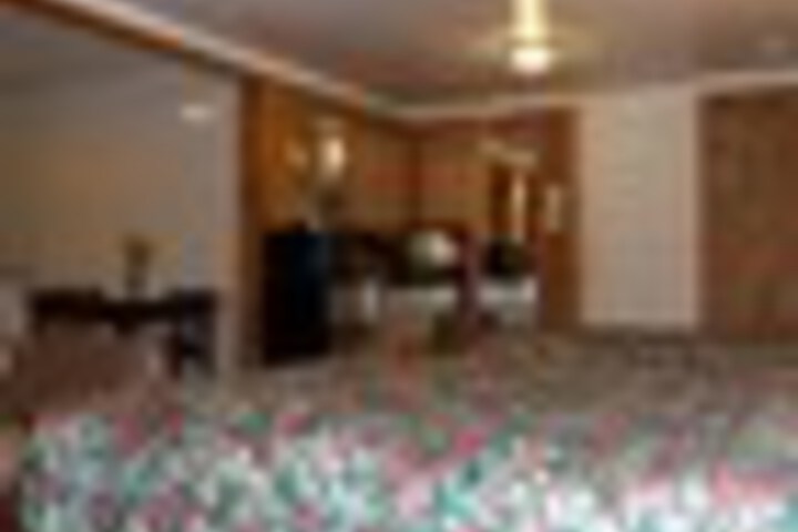 Room 23 of 345