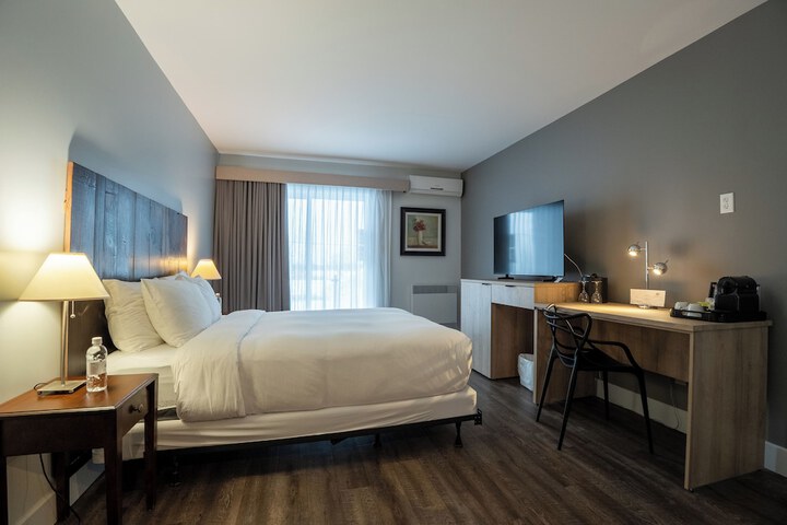 Room 28 of 69