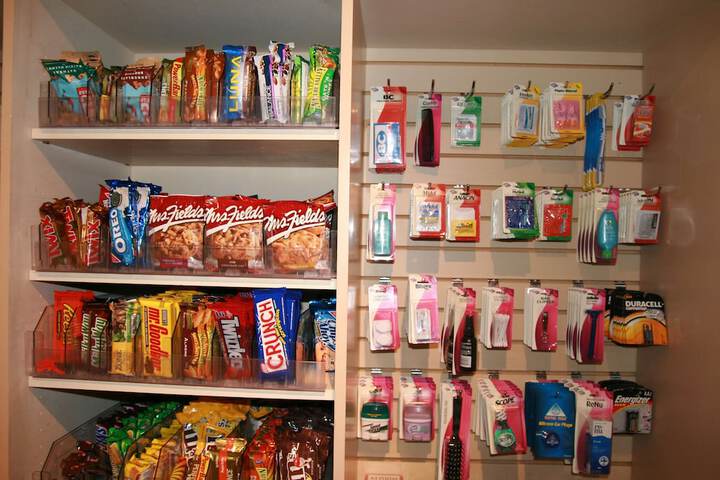 Snack bar